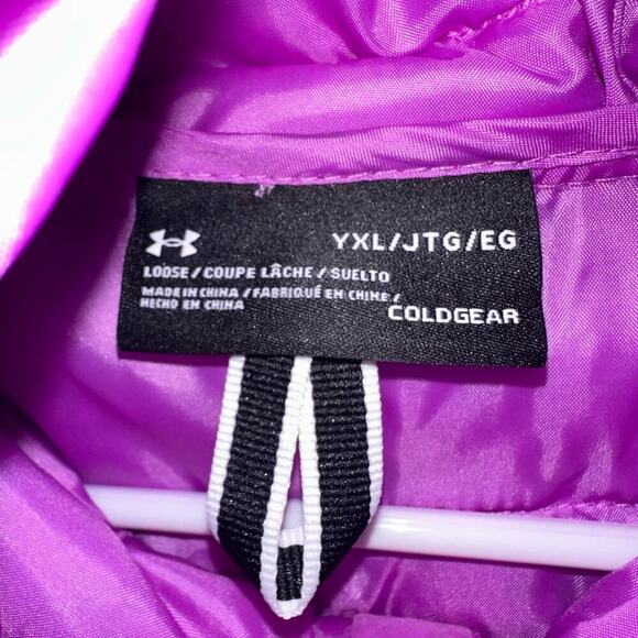 NEW Under Armour Quilted Jacket , NWT, Sz YXL (18-20) (18A) - Picture 3 of 7